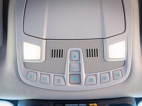 Used 2024 Ford Expedition Limited image 27