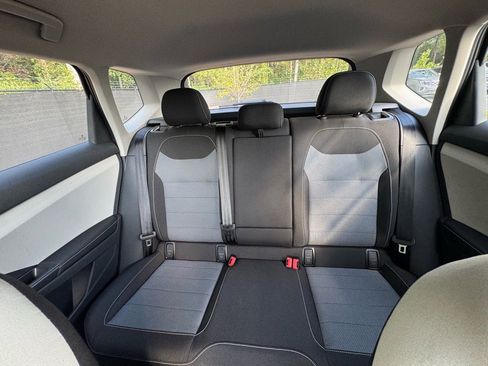 New 2025 Volkswagen Taos S image 31