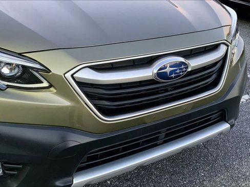 Used 2022 Subaru Outback Touring w/ Popular Package #2 image 30