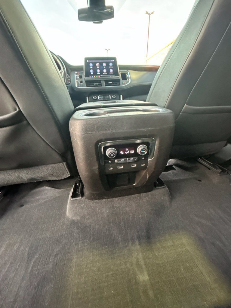 Used 2021 Chevrolet Tahoe Z71 w/ Luxury Package AWD/4WD image 18