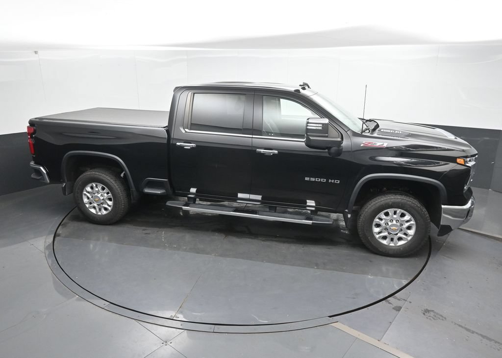 Used 2024 Chevrolet Silverado 2500 LTZ w/ LTZ Convenience Package AWD/4WD image 34