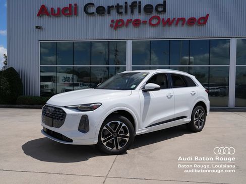Used 2025 Audi Q5 Premium Plus w/ Premium Plus AWD/4WD image 1