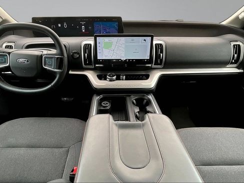 Used 2025 Ford Expedition Max Active RWD image 8