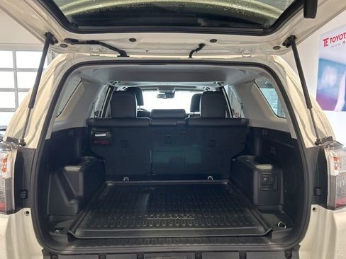 Used 2021 Toyota 4Runner Nightshade AWD/4WD image 18