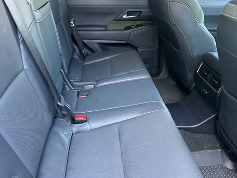 Certified 2024 Lexus GX 550 AWD/4WD image 32