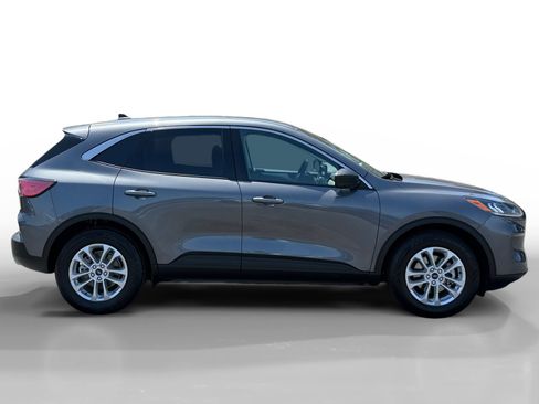 Used 2022 Ford Escape SE w/ Convenience Package FWD image 6