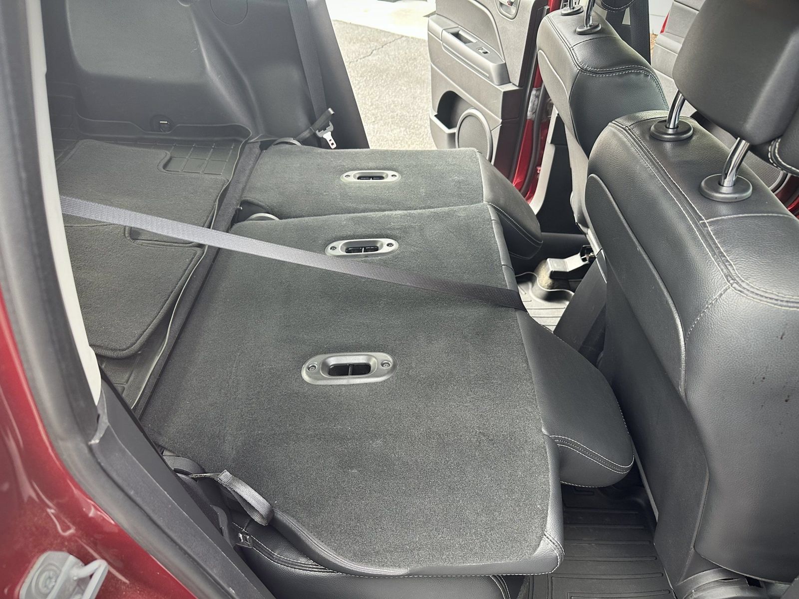 Used 2017 Jeep Patriot High Altitude AWD/4WD image 13