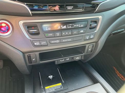 Certified 2024 Honda Passport TrailSport image 27