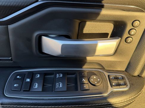 Used 2024 RAM 2500 Rebel w/ Towing Technology Group image 20