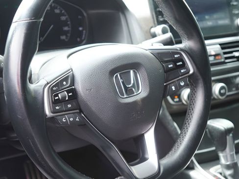 Used 2019 Honda Accord Sport image 13