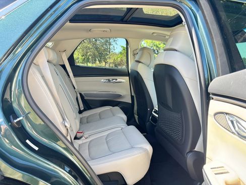 Used 2023 Genesis GV70 2.5T w/ Advanced Package AWD/4WD image 36