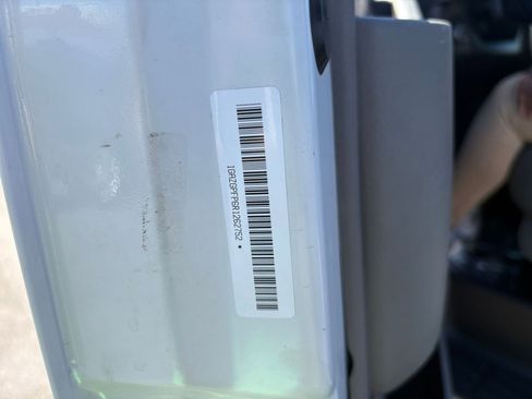 Used 2024 Chevrolet Express 3500 LT w/ LT Preferred Equipment Group image 28