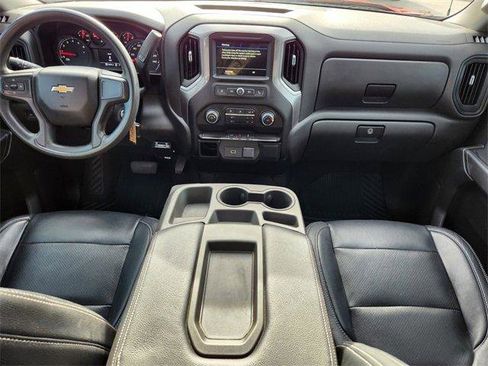 Used 2019 Chevrolet Silverado 1500 Custom w/ Custom Convenience Package image 12