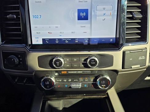 Used 2022 Ford F250 Lariat w/ Tremor Off-Road Package AWD/4WD image 16