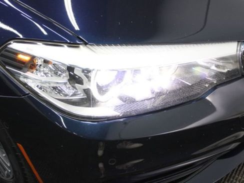 Used 2017 BMW 530i xDrive image 28