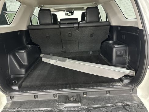 Used 2021 Toyota 4Runner Limited image 32