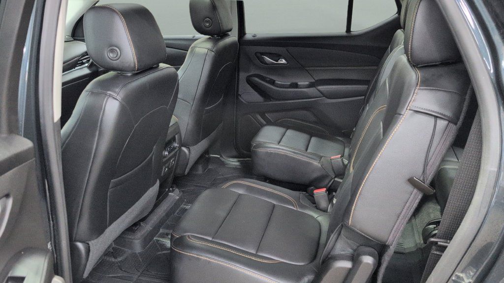 Used 2019 Chevrolet Traverse LT w/ LPO, Black Accent Package AWD/4WD image 19