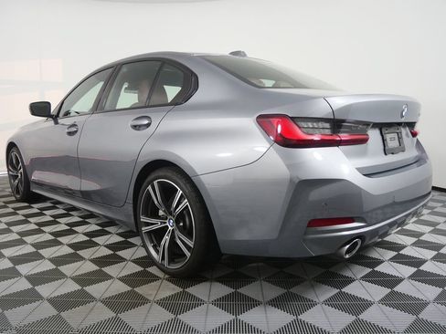 Used 2023 BMW 330i Sedan w/ Convenience Package RWD image 5