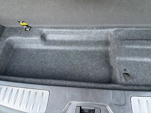 Used 2020 Nissan Armada Platinum w/ Platinum Reserve Package image 11