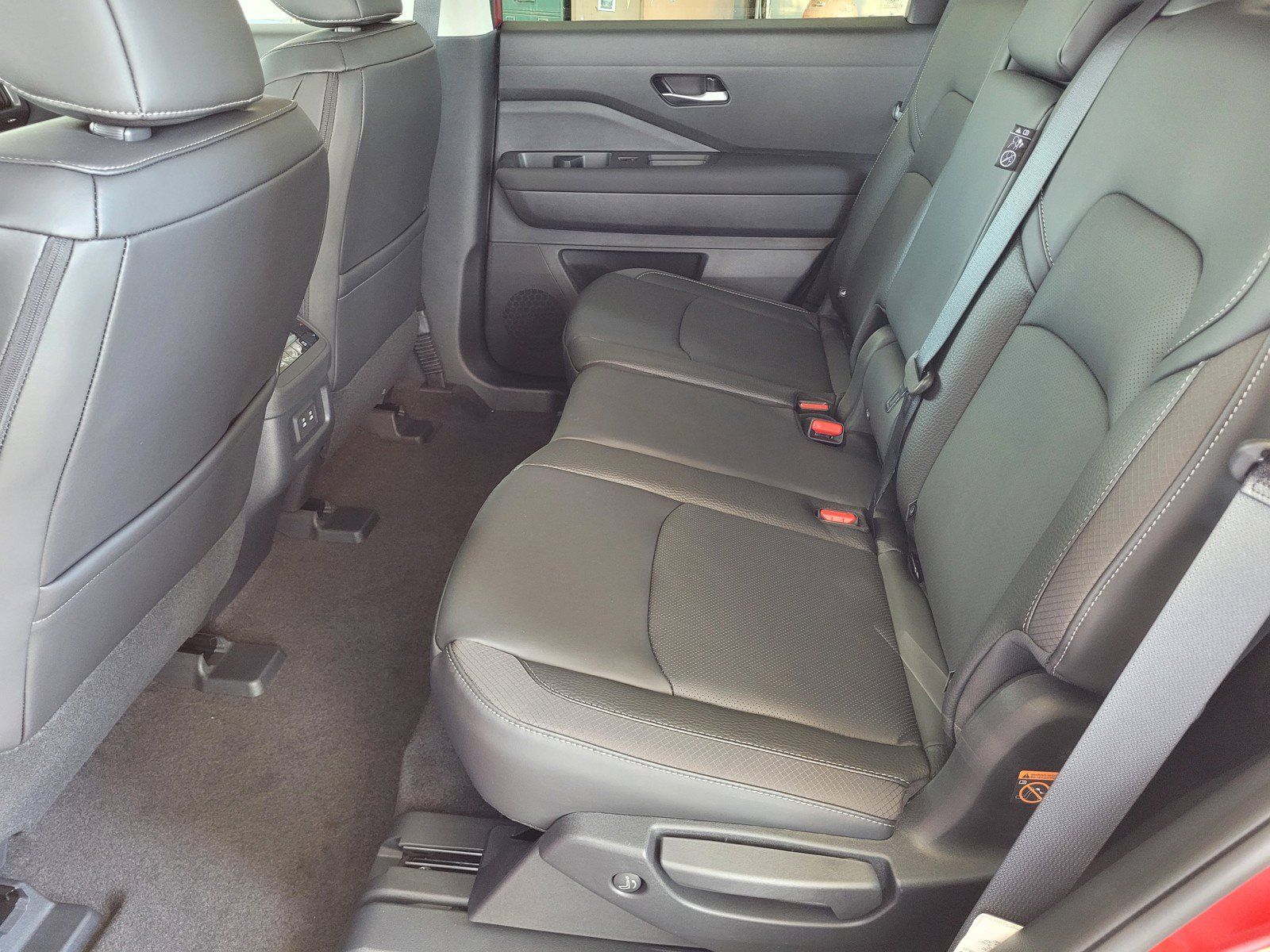 New 2026 Nissan Pathfinder SL AWD/4WD image 7