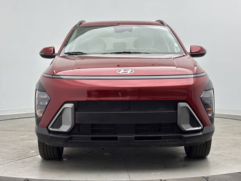 Used 2025 Hyundai Kona SEL image 2