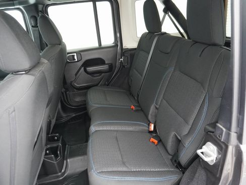 Used 2021 Jeep Wrangler Unlimited Islander image 34