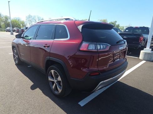 Used 2019 Jeep Cherokee Limited FWD image 14