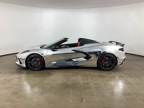 Used 2024 Chevrolet Corvette Stingray Premium Conv w/ Z51 Performance Package RWD image 8