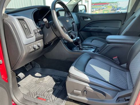 Certified 2018 Chevrolet Colorado Z71 AWD/4WD image 2
