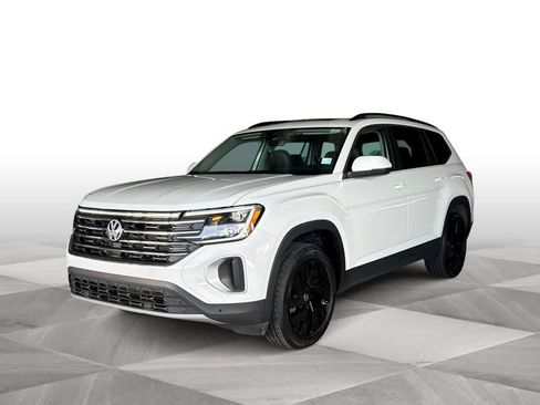 Certified 2024 Volkswagen Atlas SE FWD image 4