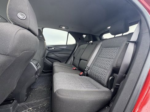 Used 2023 Chevrolet Equinox LT image 18
