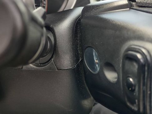 Used 2011 Dodge Journey Mainstreet w/ Popular Equipment Group FWD image 27