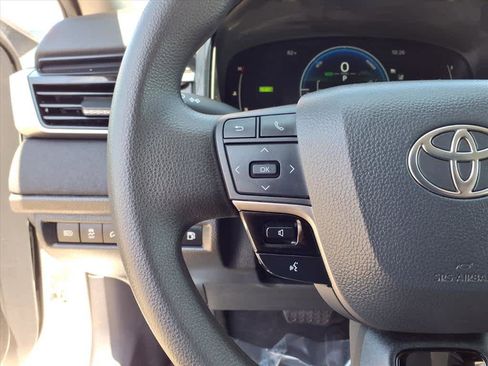 Certified 2025 Toyota Camry LE image 11