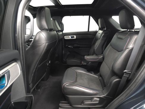 Used 2023 Ford Explorer ST w/ Equipment Group 401A AWD/4WD image 5