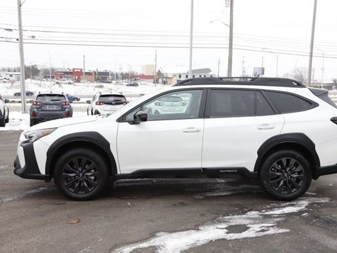 Certified 2025 Subaru Outback Onyx Edition image 6