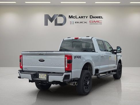 Used 2025 Ford F350 Lariat w/ Lariat Ultimate Package AWD/4WD image 14