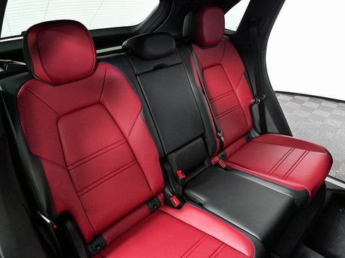 New 2026 Porsche Cayenne AWD/4WD image 22
