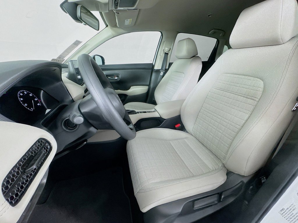 Certified 2026 Honda HR-V LX image 29