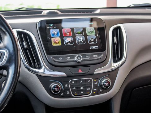 Used 2018 Chevrolet Equinox LT FWD image 28
