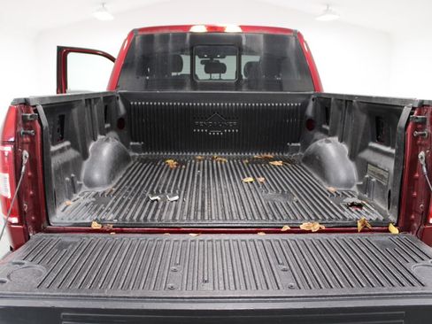Used 2018 Ford F150 XLT w/ Equipment Group 302A Luxury AWD/4WD image 17