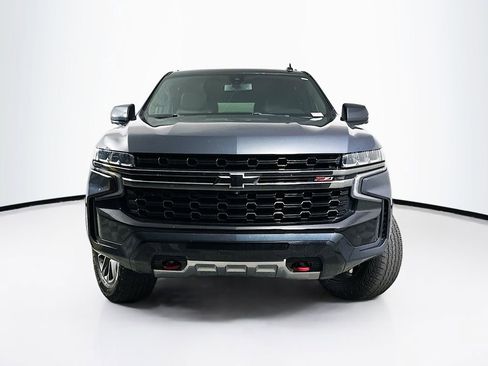 Used 2022 Chevrolet Suburban Z71 w/ Luxury Package image 5