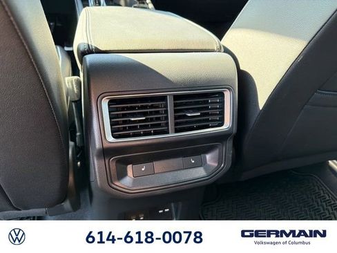 New 2026 Volkswagen Atlas Cross Sport SEL Premium R-Line AWD/4WD image 17