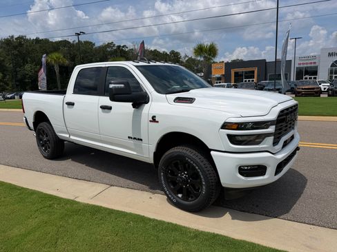 New 2026 RAM 2500 Big Horn AWD/4WD image 1