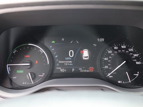 Used 2025 Toyota Sienna XLE FWD image 35