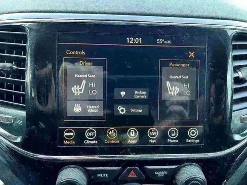 Used 2020 Jeep Grand Cherokee Laredo w/ Quick Order Package 2BN North image 13