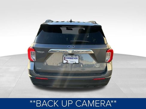 Used 2022 Ford Explorer XLT image 6
