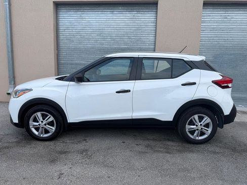 Used 2020 Nissan Kicks S FWD image 13