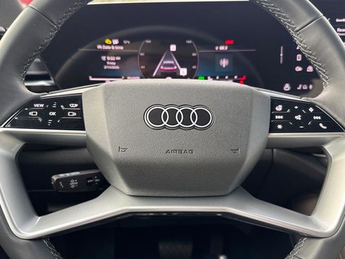 Certified 2025 Audi Q5 Premium Plus w/ Premium Plus image 24