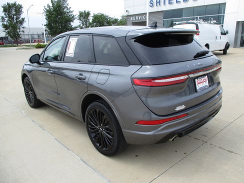 Used 2023 Lincoln Corsair AWD w/ Equipment Group 101A image 4