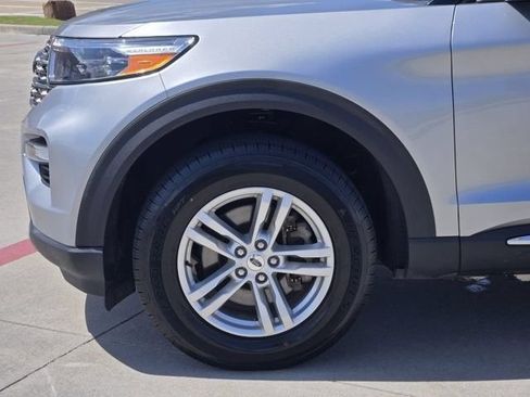 Used 2023 Ford Explorer XLT w/ Equipment Group 202A AWD/4WD image 8